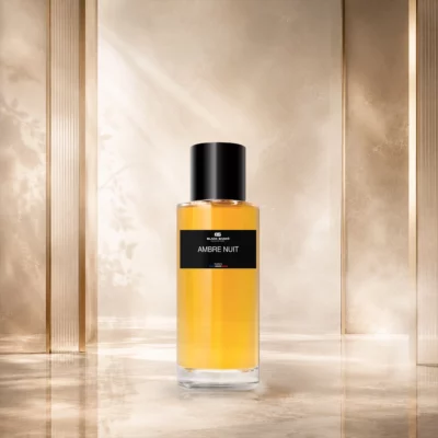 Visuel du parfum AMBRE NUIT, avec son flacon, son étiquette et sa présentation produit