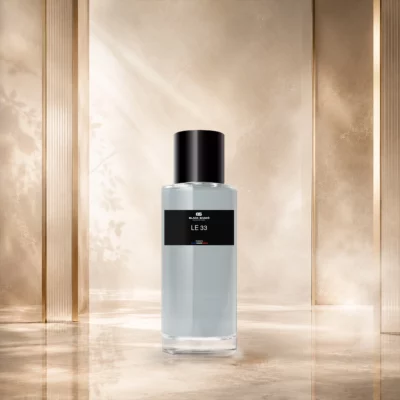 Visuel du parfum LE 33, avec son flacon, son étiquette et sa présentation produit