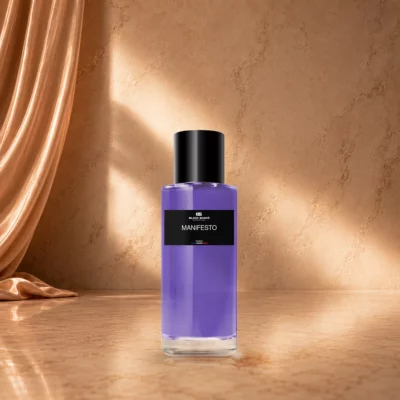 Visuel du parfum MANIFESTO, avec son flacon, son étiquette et sa présentation produit